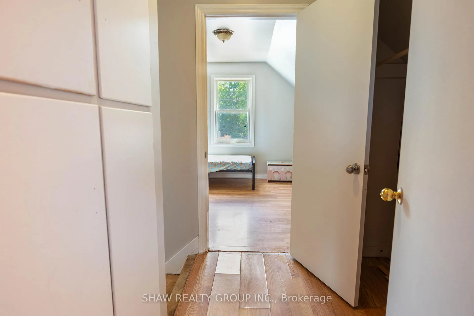 Photo 10 of 690 Guelph Street, Kitchener — HOMEH