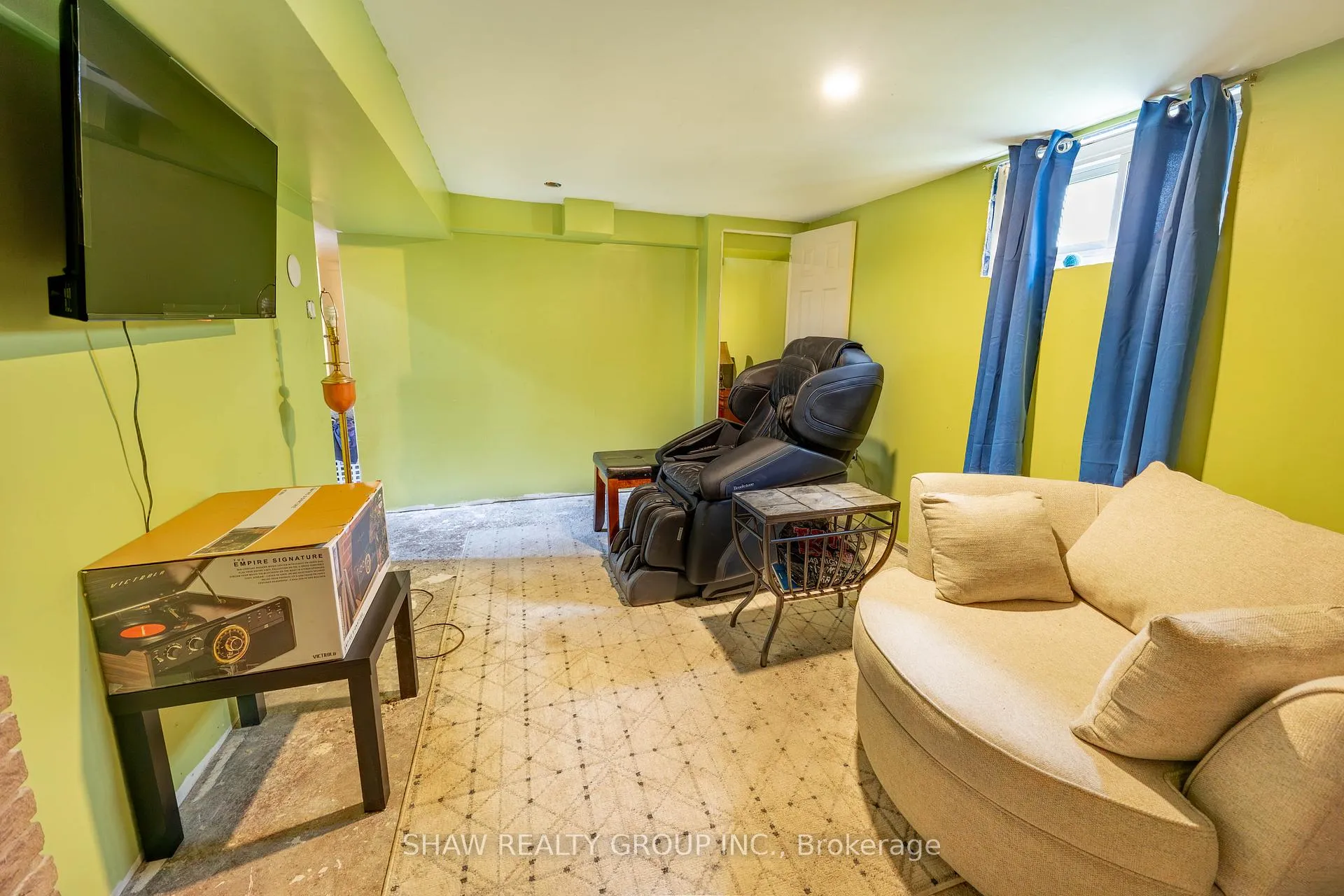 Photo 15 of 690 Guelph Street, Kitchener — HOMEH