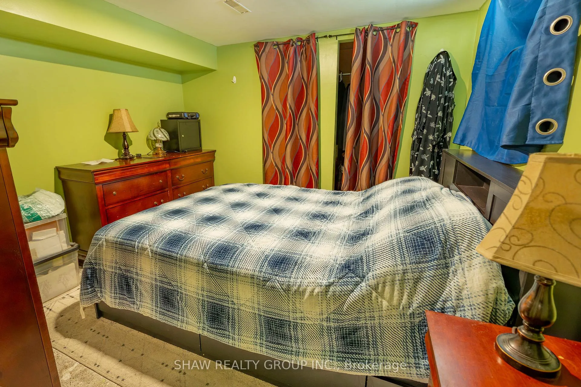 Photo 16 of 690 Guelph Street, Kitchener — HOMEH