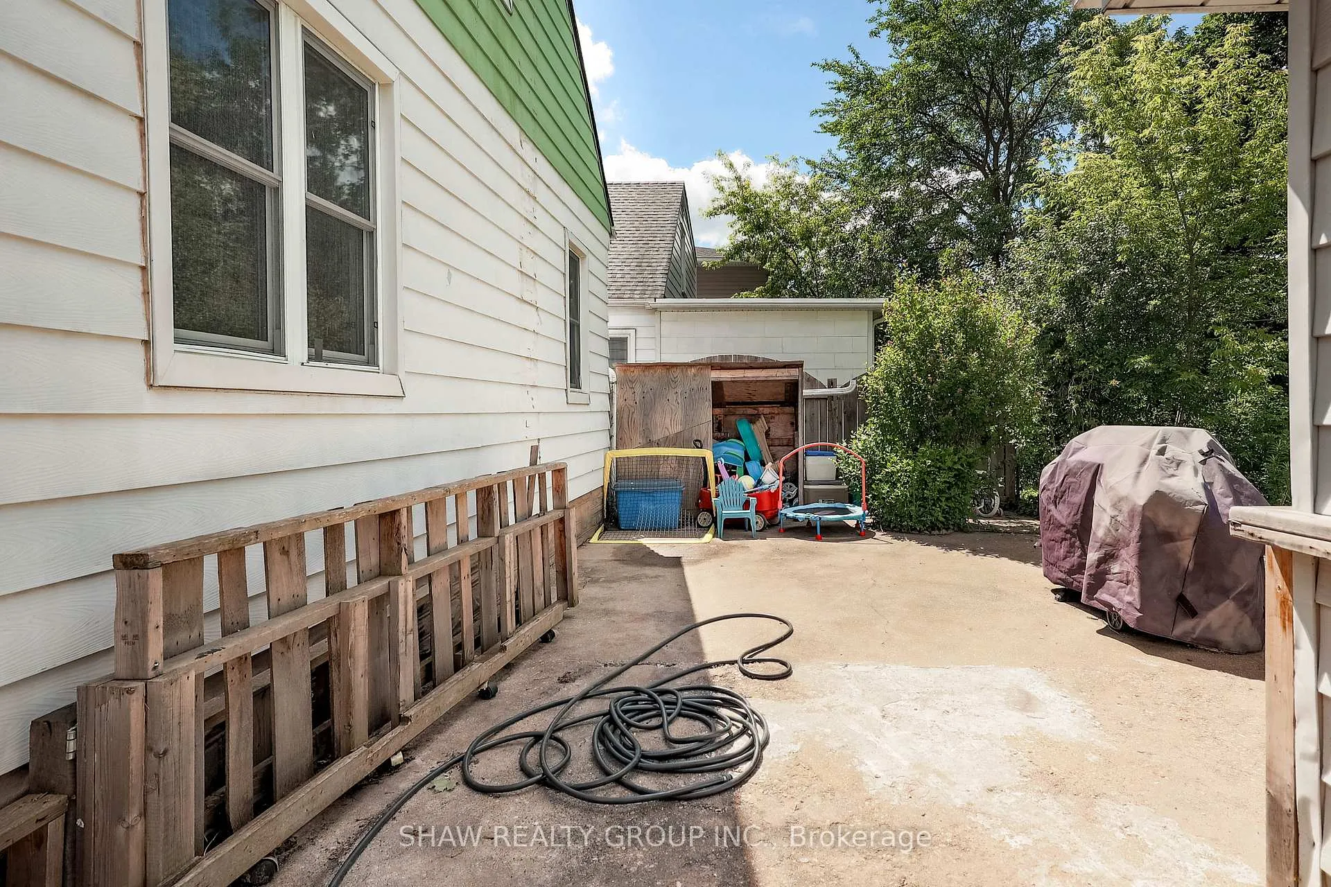 Photo 21 of 690 Guelph Street, Kitchener — HOMEH