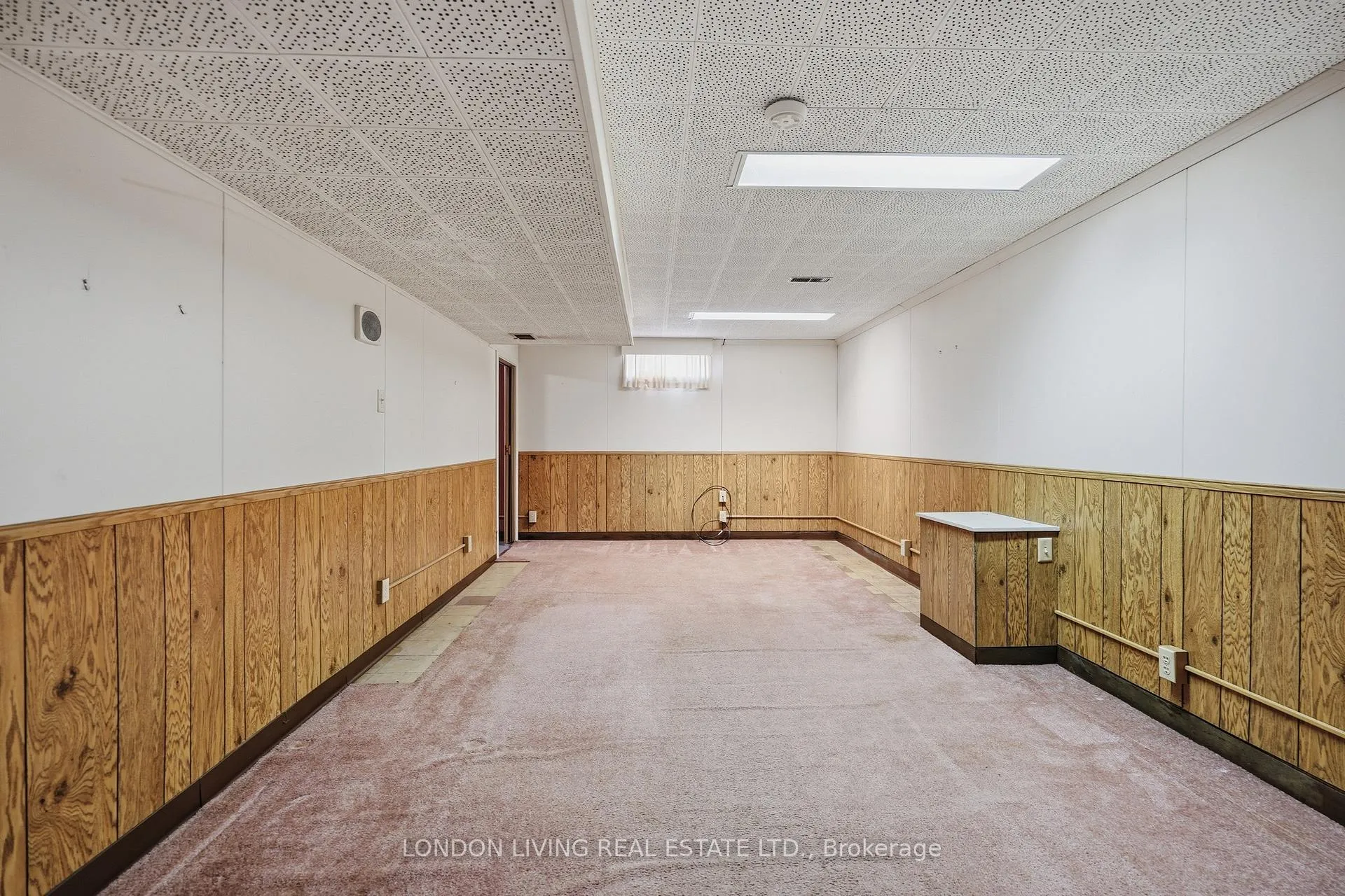 Photo 27 of 549 Ridgewood Crescent, London, South D — HOMEH