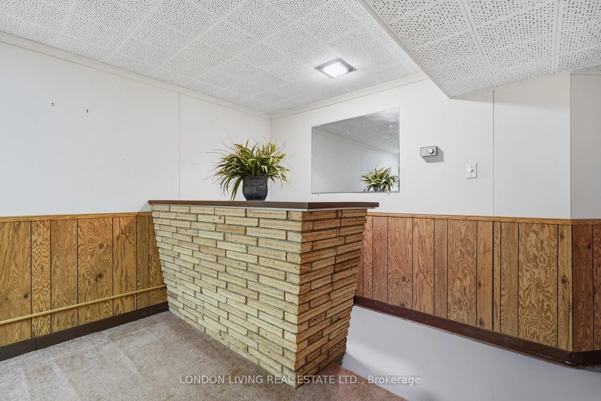 Photo 29 of 549 Ridgewood Crescent, London, South D — HOMEH
