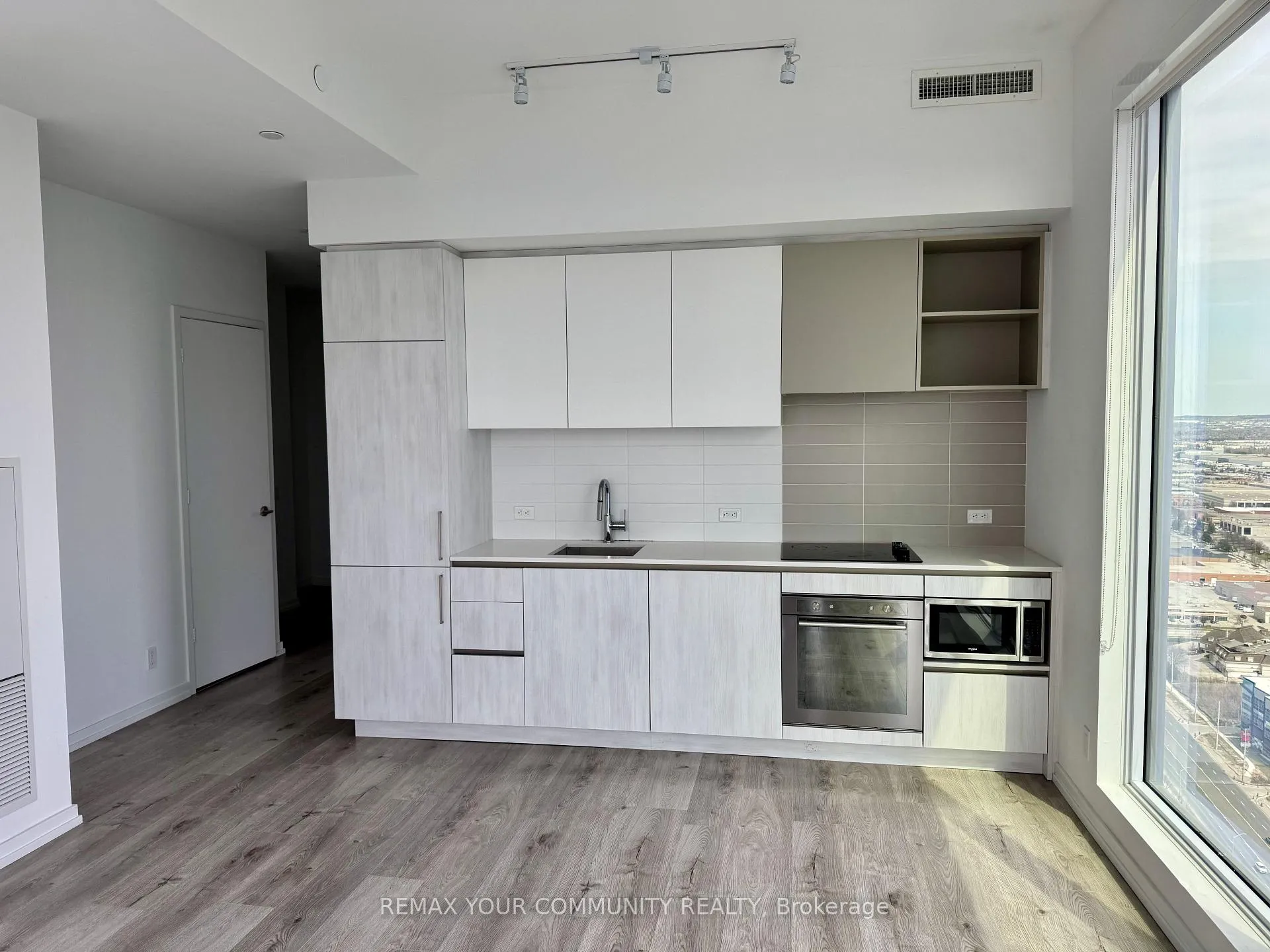 Photo 6 of Unit 4505, 1000 Portage Parkway, Vaughan, Vaughan Corporate Centre — HOMEH