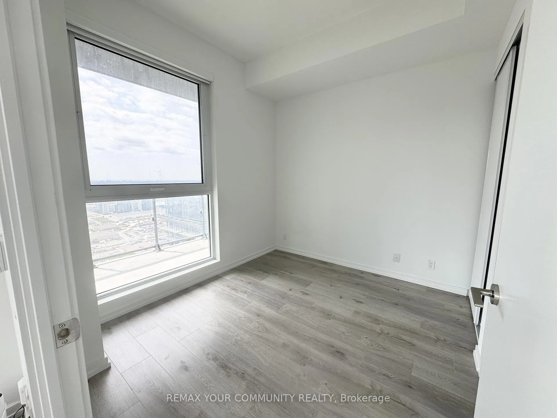 Photo 19 of Unit 4505, 1000 Portage Parkway, Vaughan, Vaughan Corporate Centre — HOMEH