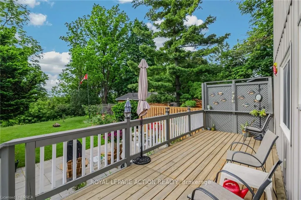 Photo 8 of 46 Clara Crescent, Brantford, Echo Place — HOMEH