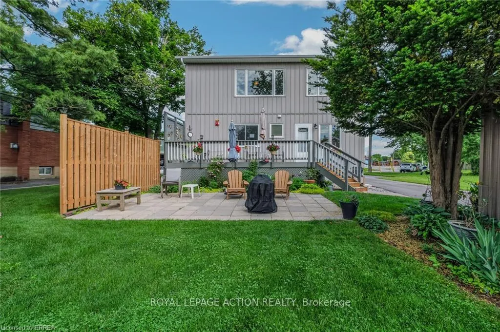 Photo 10 of 46 Clara Crescent, Brantford, Echo Place — HOMEH