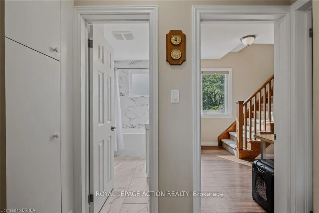 Photo 19 of 46 Clara Crescent, Brantford, Echo Place — HOMEH