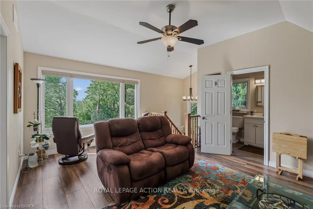 Photo 29 of 46 Clara Crescent, Brantford, Echo Place — HOMEH