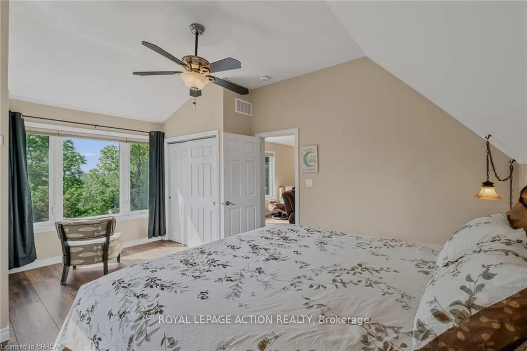 Photo 34 of 46 Clara Crescent, Brantford, Echo Place — HOMEH