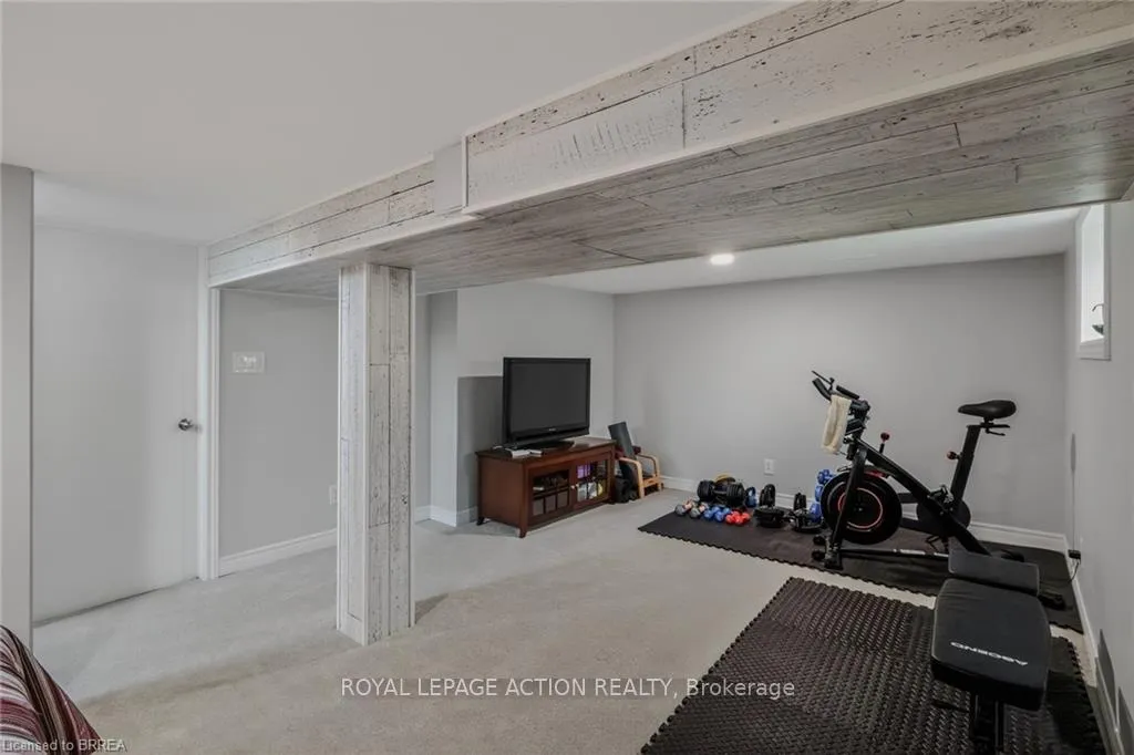 Photo 38 of 46 Clara Crescent, Brantford, Echo Place — HOMEH