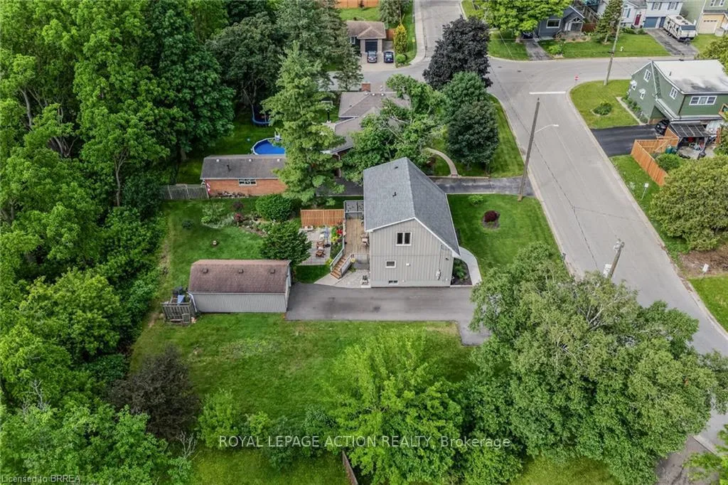 Photo 43 of 46 Clara Crescent, Brantford, Echo Place — HOMEH