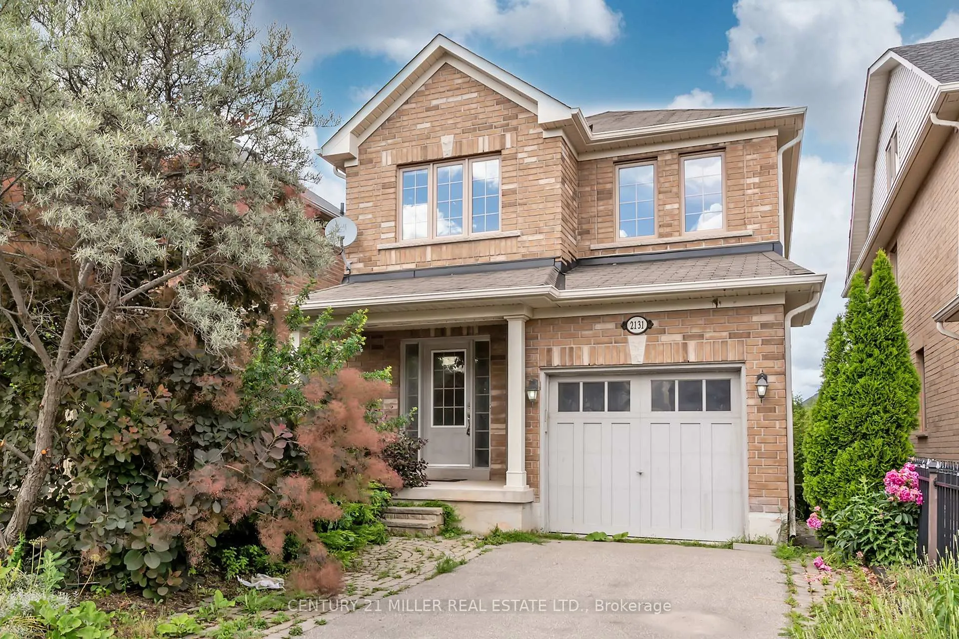 Front of 2131 Fiddlers Way