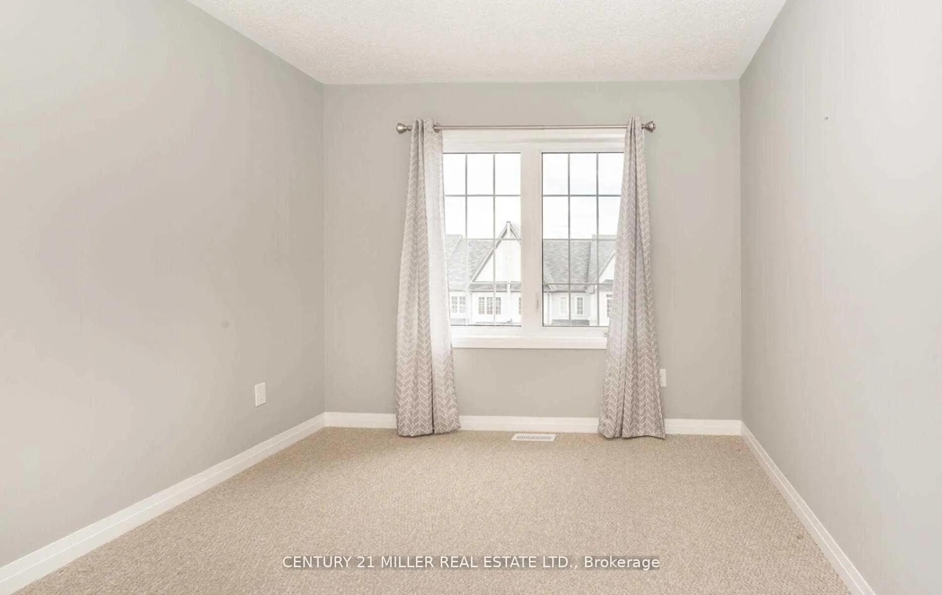 Photo 25 of 4074 Canby Street, Lincoln, Beamsville — HOMEH