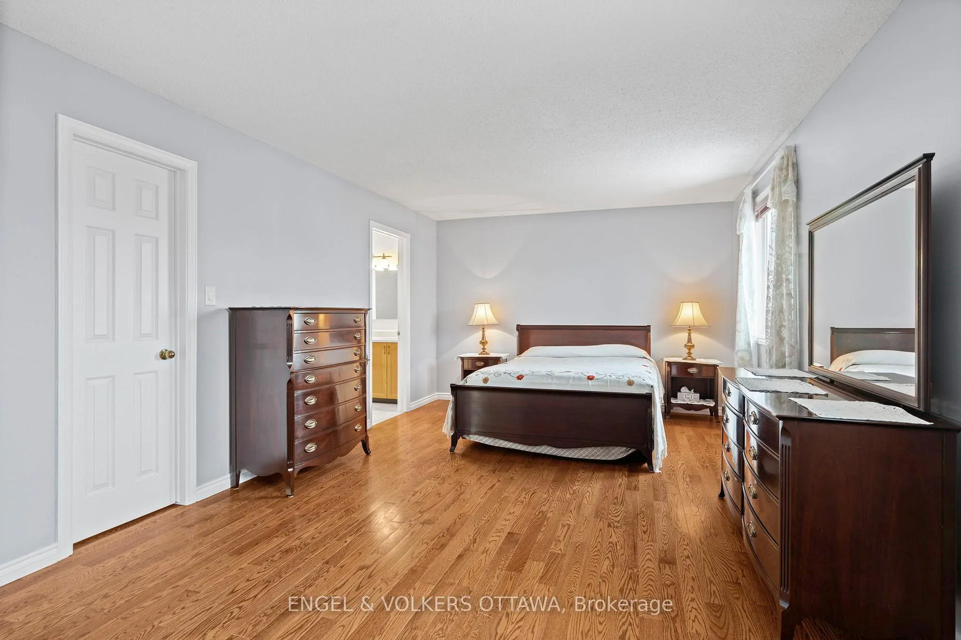 Photo 15 of 3 Balding Crescent, Ottawa, Kanata - Kanata Lakes/Heritage Hills — HOMEH