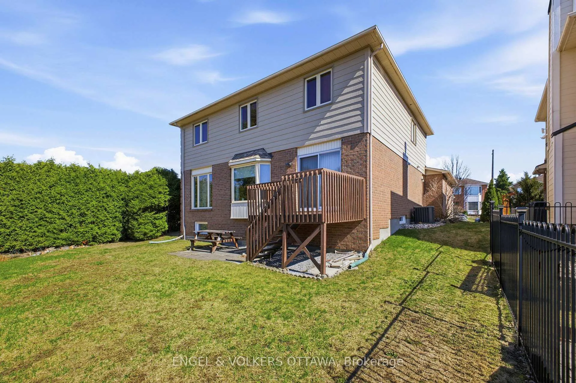 Photo 29 of 3 Balding Crescent, Ottawa, Kanata - Kanata Lakes/Heritage Hills — HOMEH