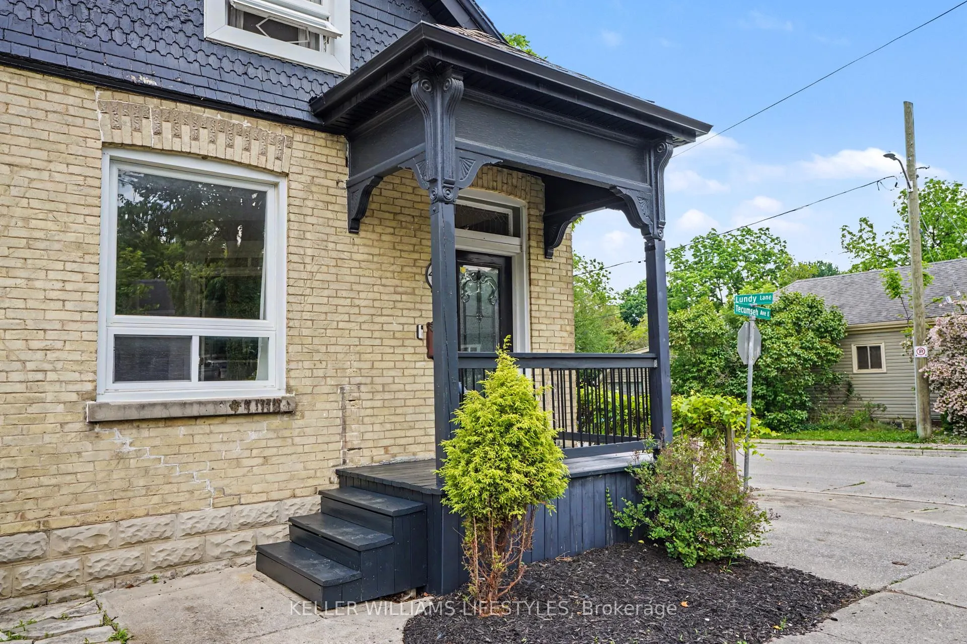Photo 2 of 48 Tecumseh Avenue E, London, South F — HOMEH
