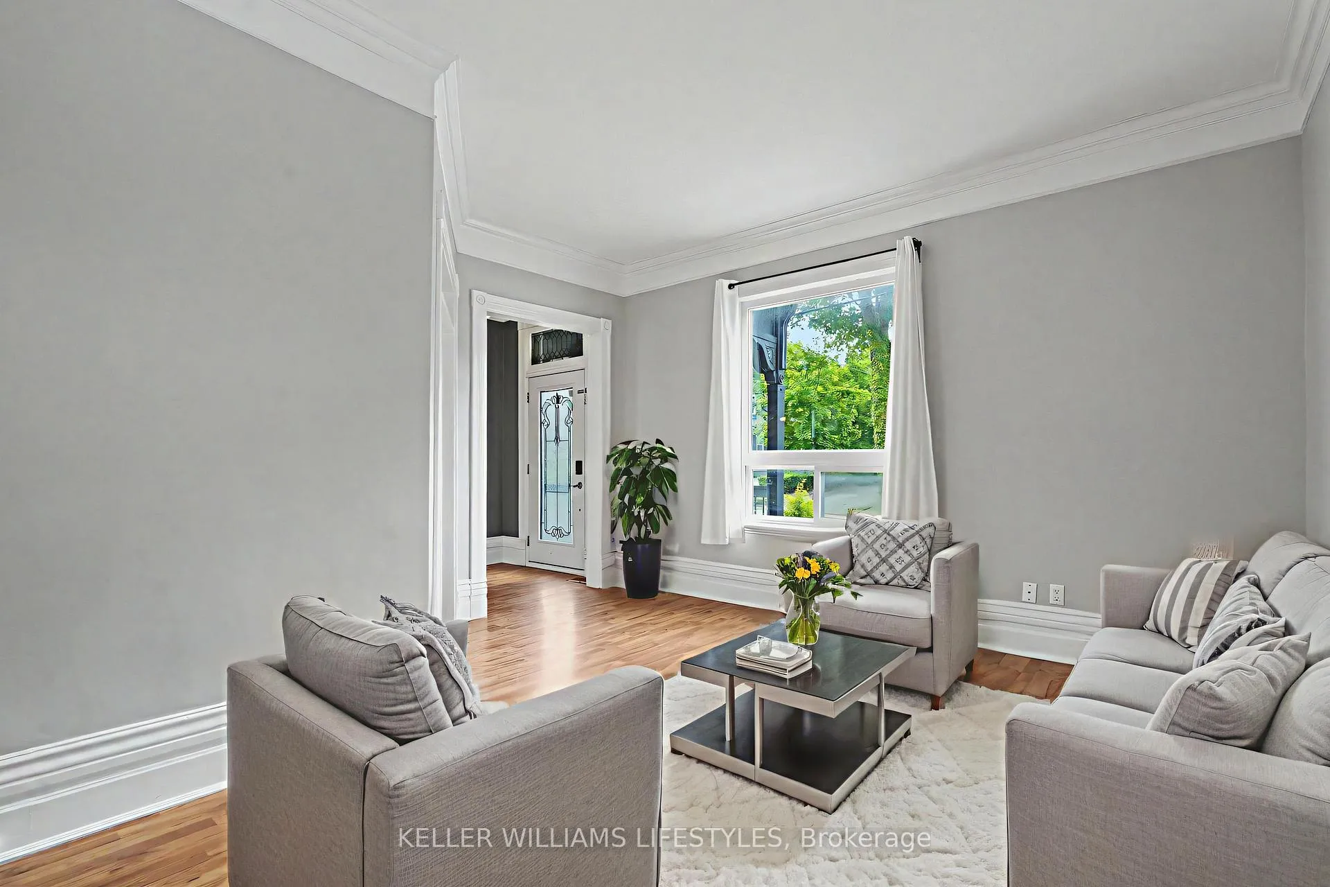 Photo 8 of 48 Tecumseh Avenue E, London, South F — HOMEH