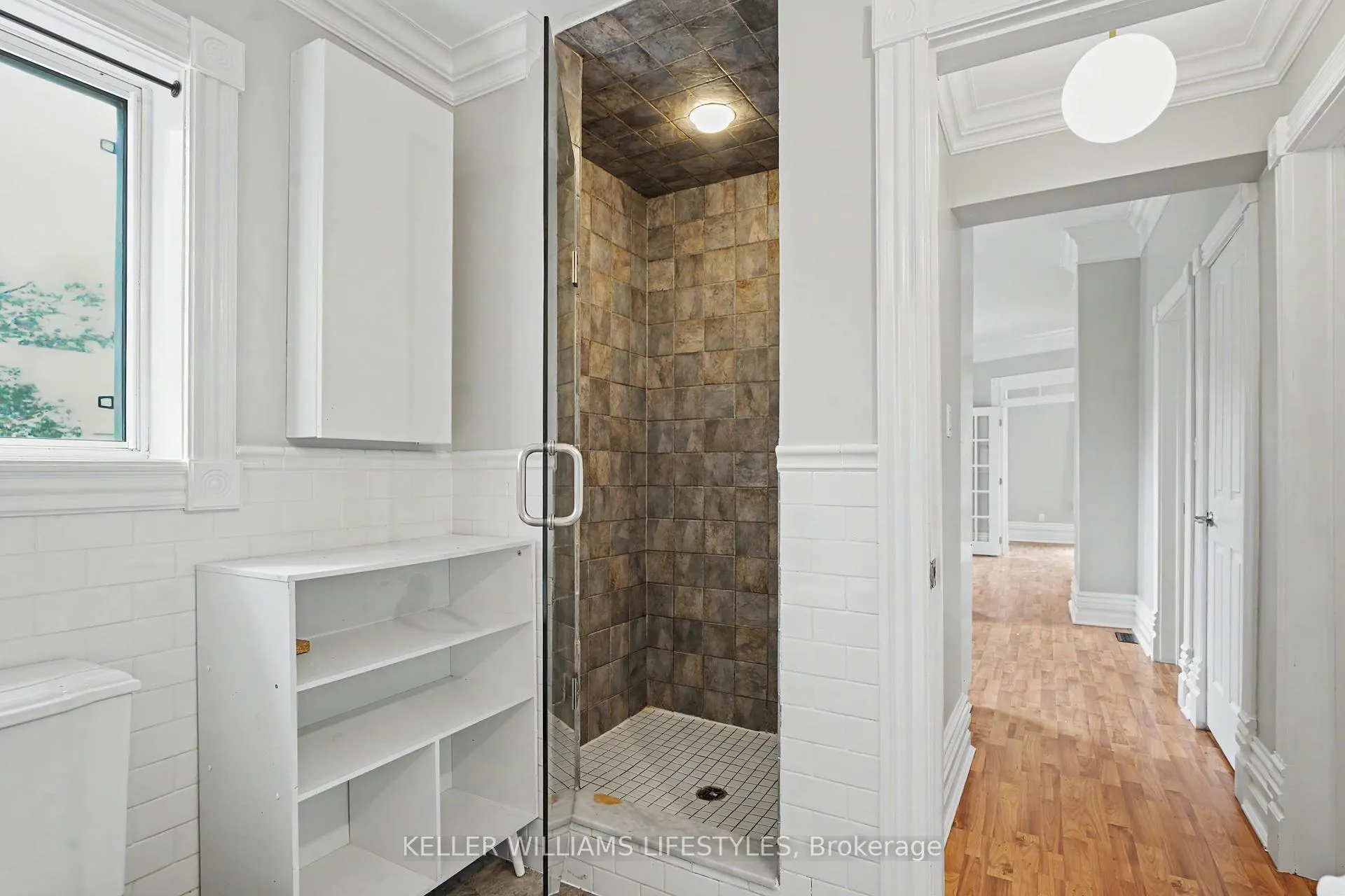 Photo 25 of 48 Tecumseh Avenue E, London, South F — HOMEH