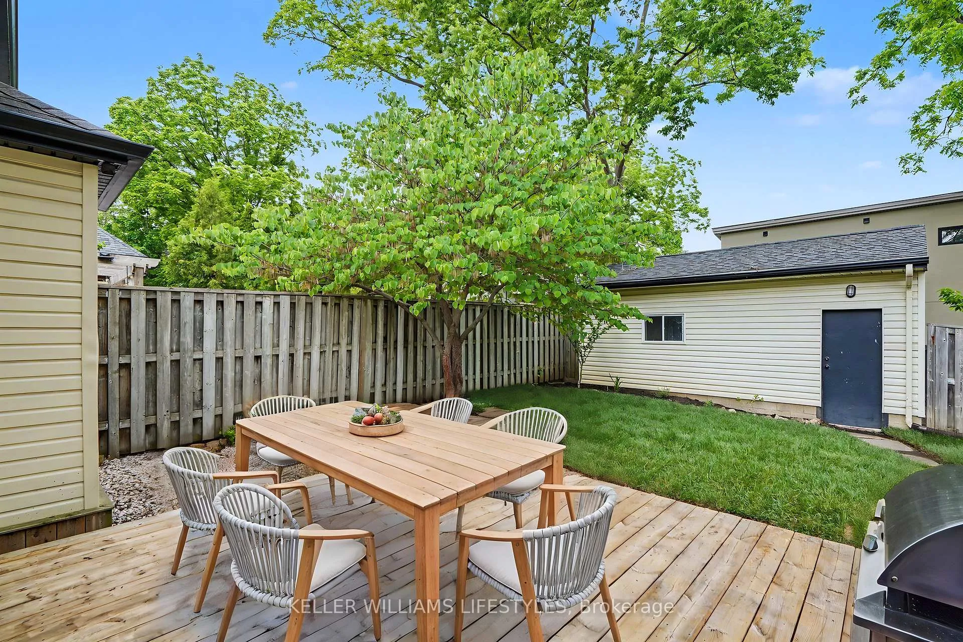 Photo 36 of 48 Tecumseh Avenue E, London, South F — HOMEH