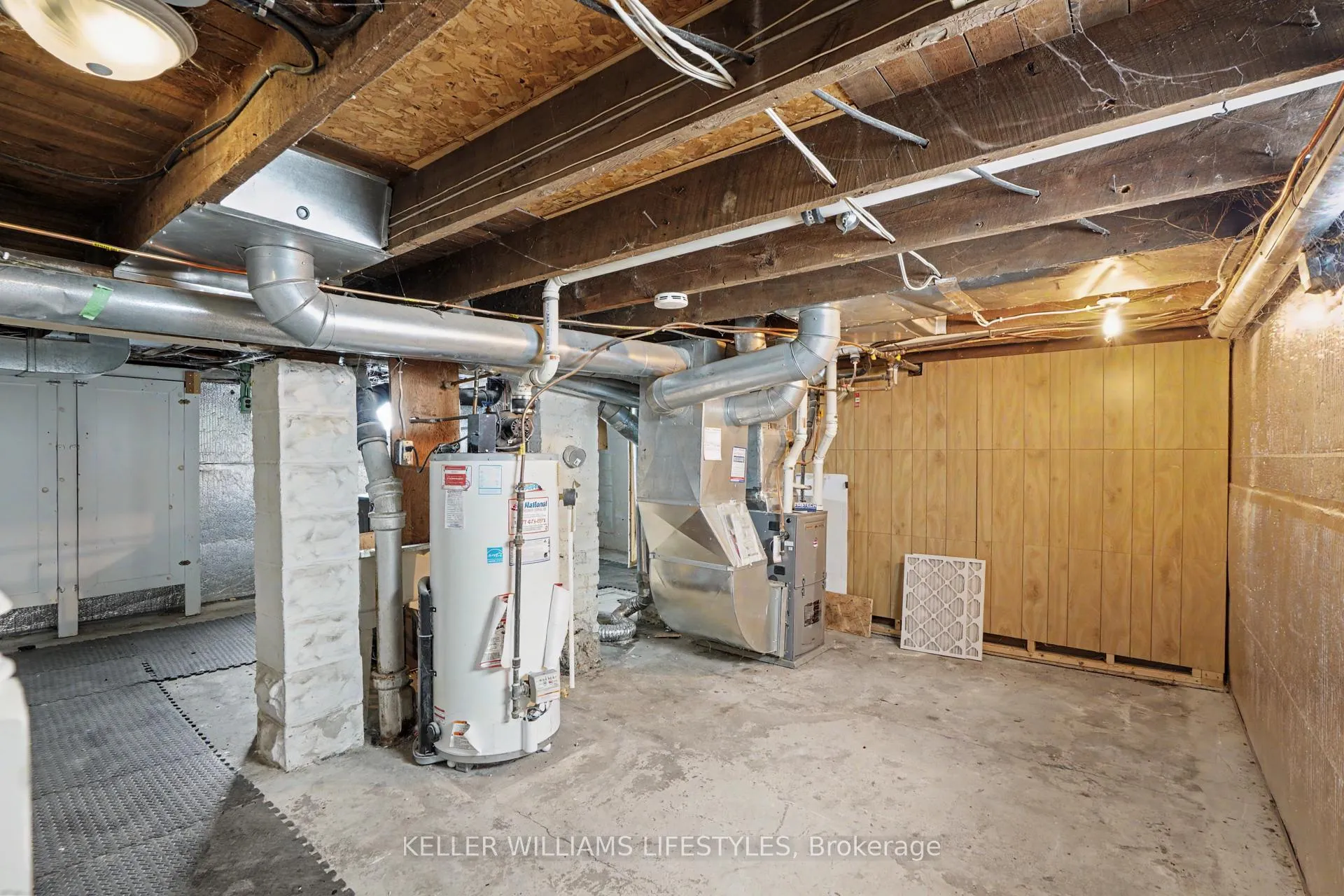 Photo 46 of 48 Tecumseh Avenue E, London, South F — HOMEH