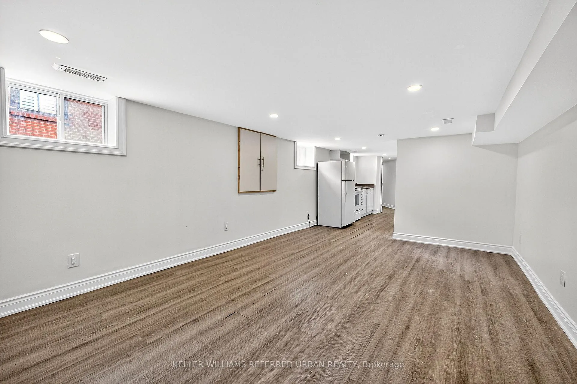Photo 4 of Unit LOWER FRONT, 116 Branstone Road, Toronto, Caledonia-Fairbank — HOMEH