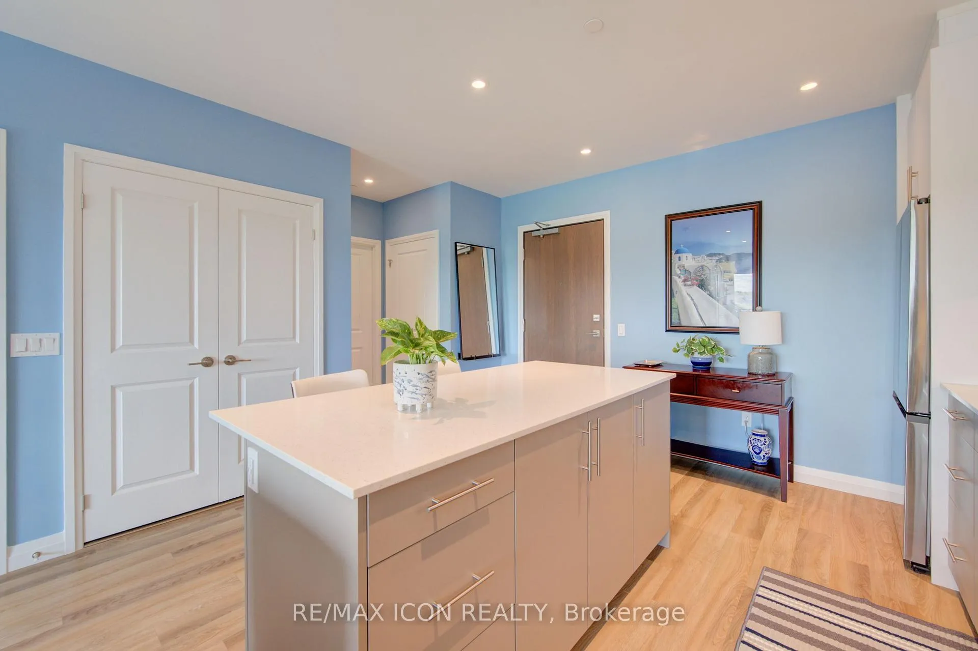 Photo 8 of Unit 710, 525 New Dundee Road, Kitchener, Doon South — HOMEH