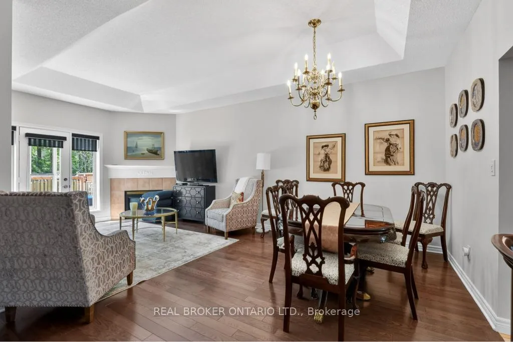 Photo 7 of 110 Greentrail Drive, Hamilton, Mount Hope — HOMEH