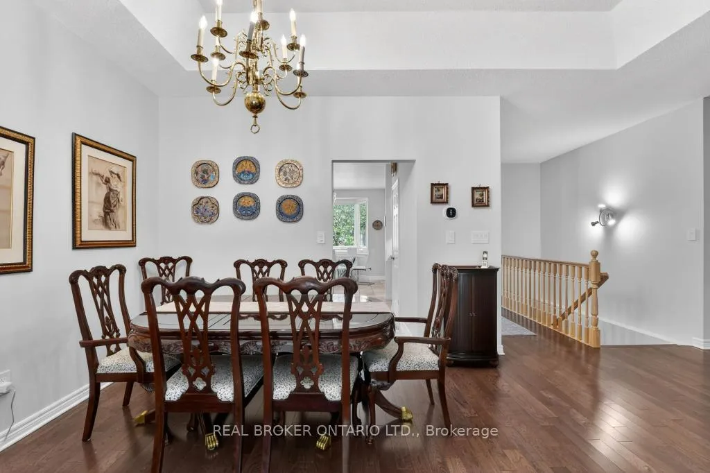 Photo 10 of 110 Greentrail Drive, Hamilton, Mount Hope — HOMEH
