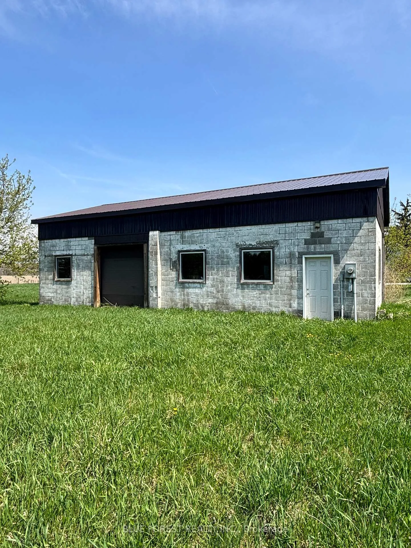 Photo 6 of 12003 Base Line, Chatham-Kent, Thamesville — HOMEH