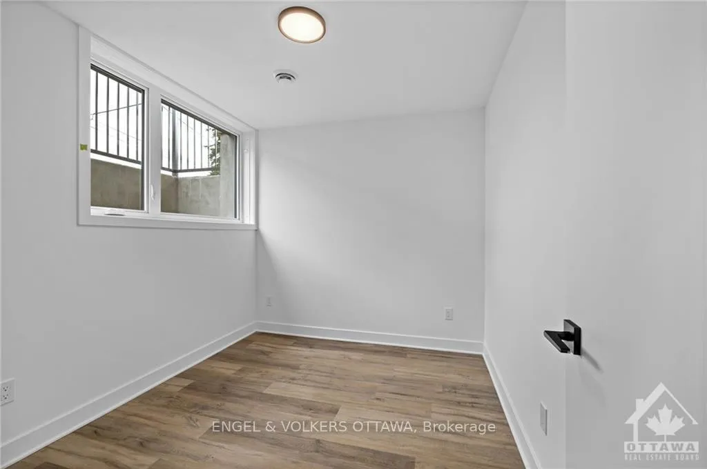 Photo 16 of Unit D, 1260 Marenger Street, Ottawa, Convent Glen South — HOMEH