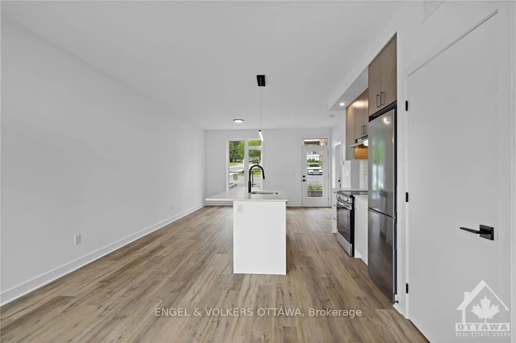 Photo 4 of Unit H, 1260 Marenger Street, Ottawa, Convent Glen South — HOMEH