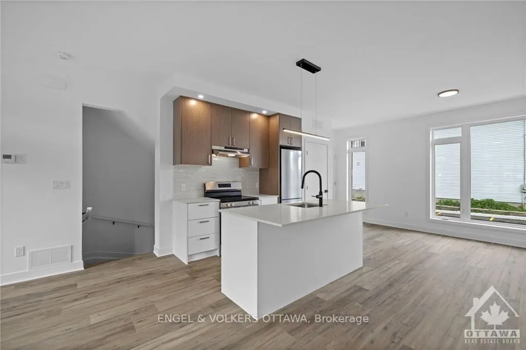 Photo 7 of Unit H, 1260 Marenger Street, Ottawa, Convent Glen South — HOMEH