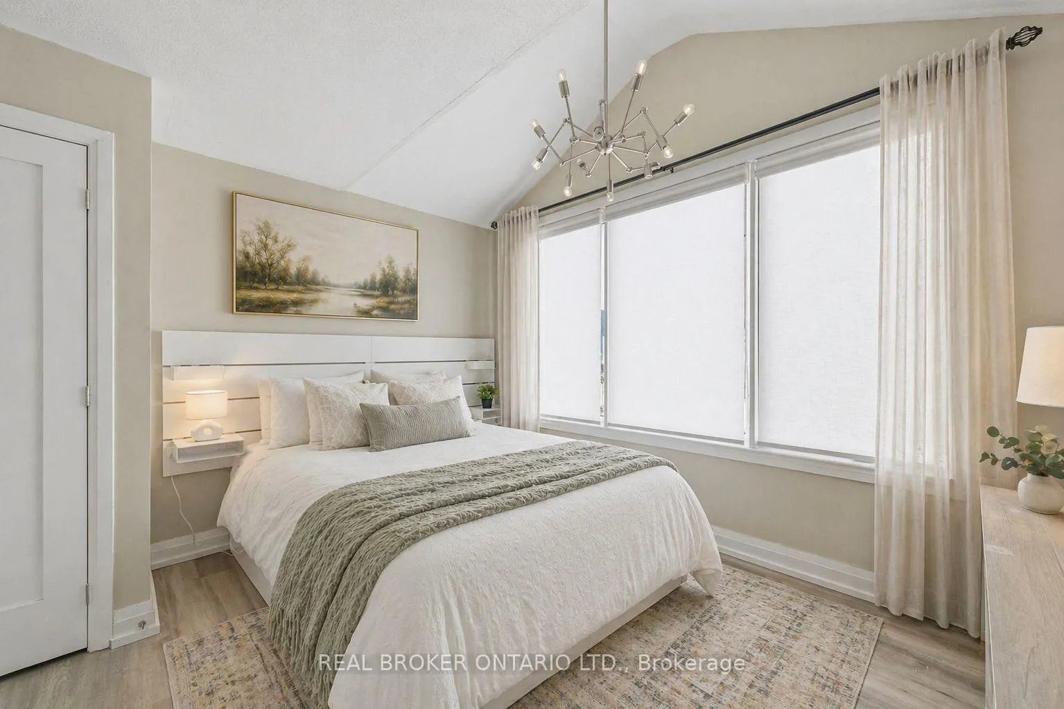 Photo 20 of 358 Lamarche Avenue, Ottawa, Chapel Hill South - Orleans Village — HOMEH