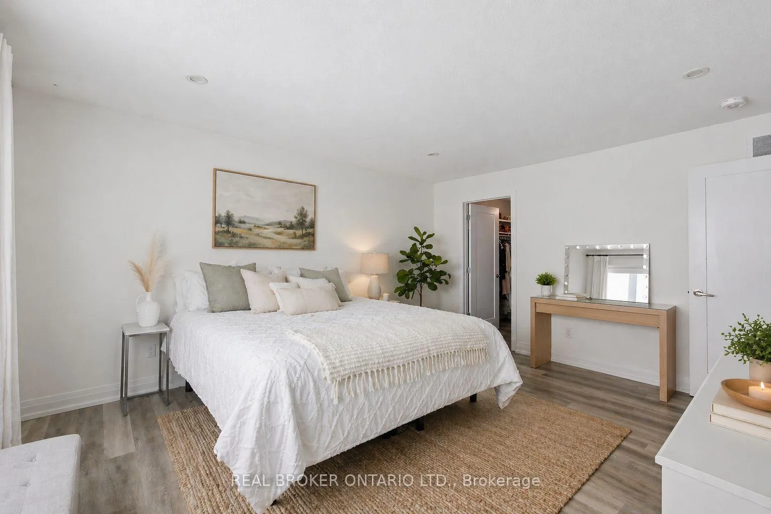 Photo 24 of 358 Lamarche Avenue, Ottawa, Chapel Hill South - Orleans Village — HOMEH