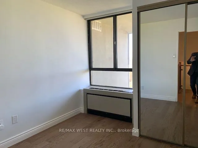 Photo 15 of Unit F13, 288 Mill Road, Etobicoke, Markland Wood — HOMEH
