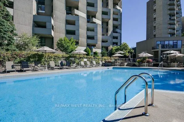 Photo 33 of Unit F13, 288 Mill Road, Etobicoke, Markland Wood — HOMEH