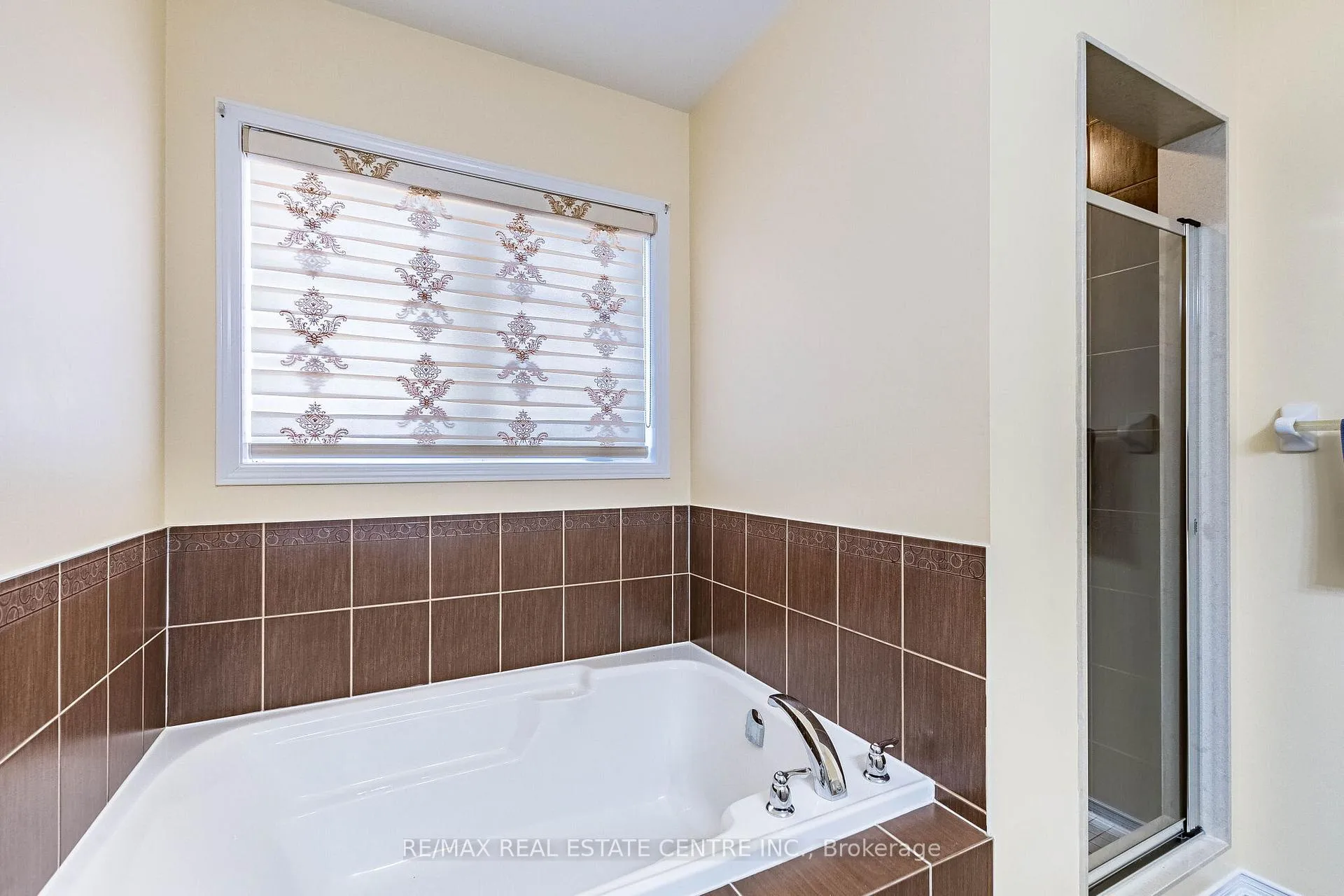 Photo 31 of 7 Loftsmoor Drive, Brampton, Sandringham-Wellington — HOMEH