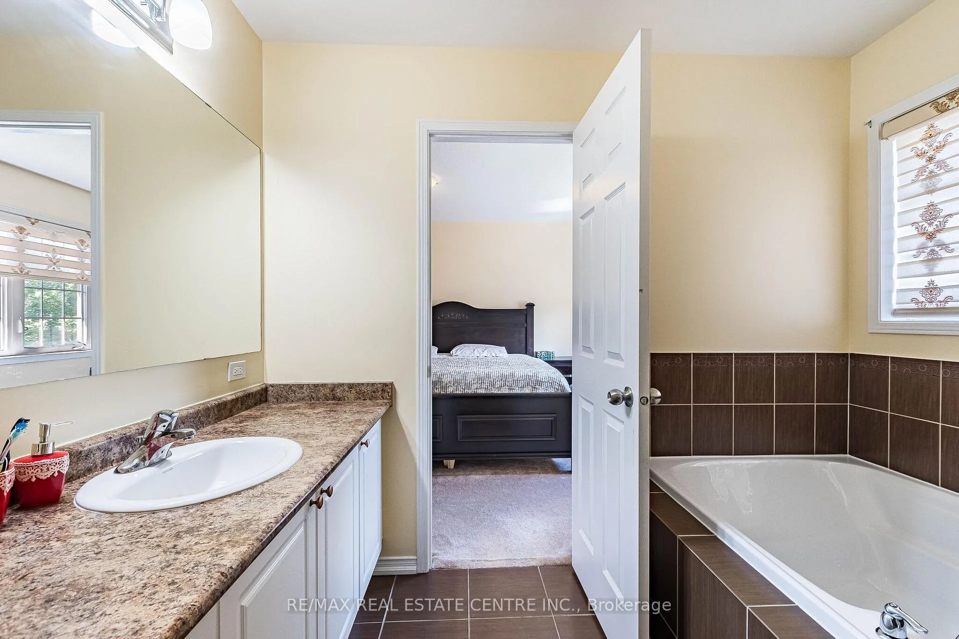 Photo 32 of 7 Loftsmoor Drive, Brampton, Sandringham-Wellington — HOMEH