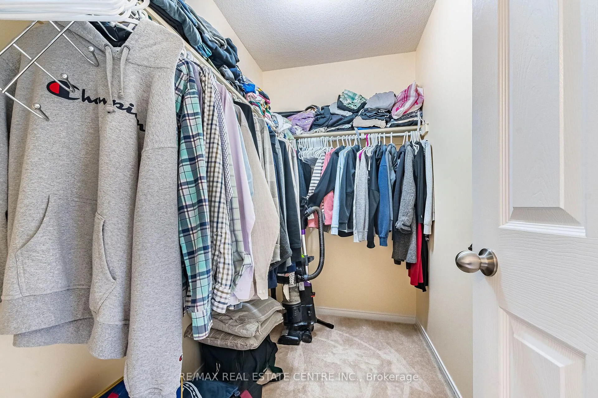 Photo 34 of 7 Loftsmoor Drive, Brampton, Sandringham-Wellington — HOMEH