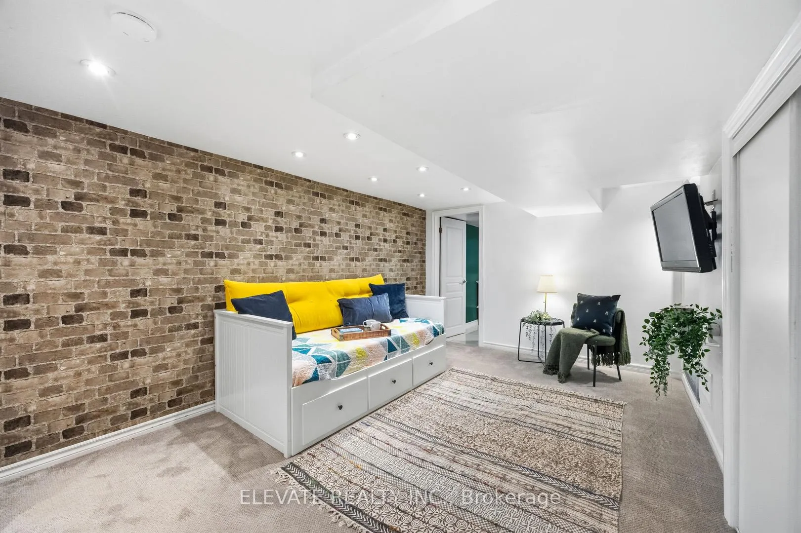 Photo 23 of 53 Laughton Avenue, Toronto, Weston-Pellam Park — HOMEH