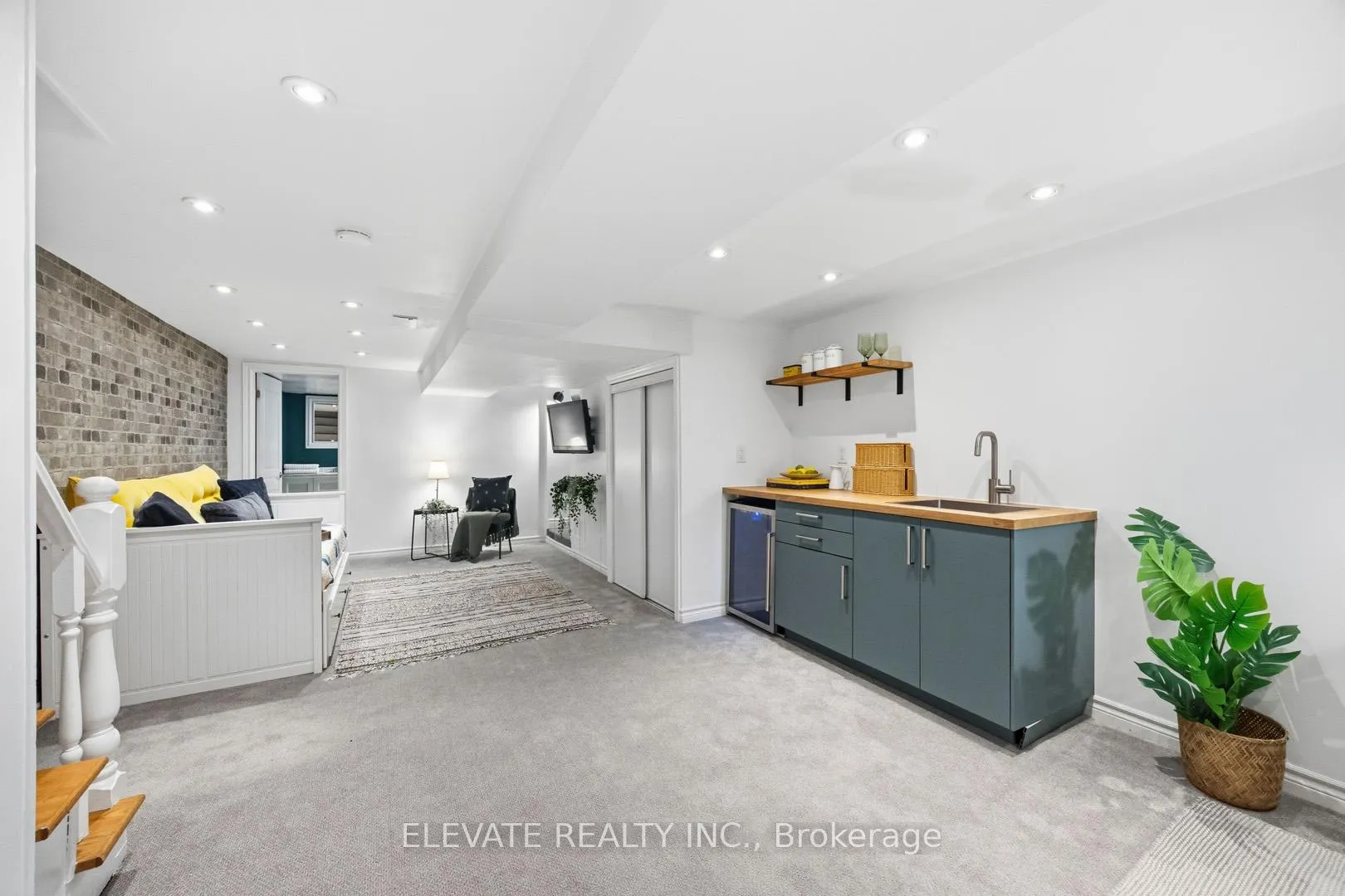 Photo 26 of 53 Laughton Avenue, Toronto, Weston-Pellam Park — HOMEH