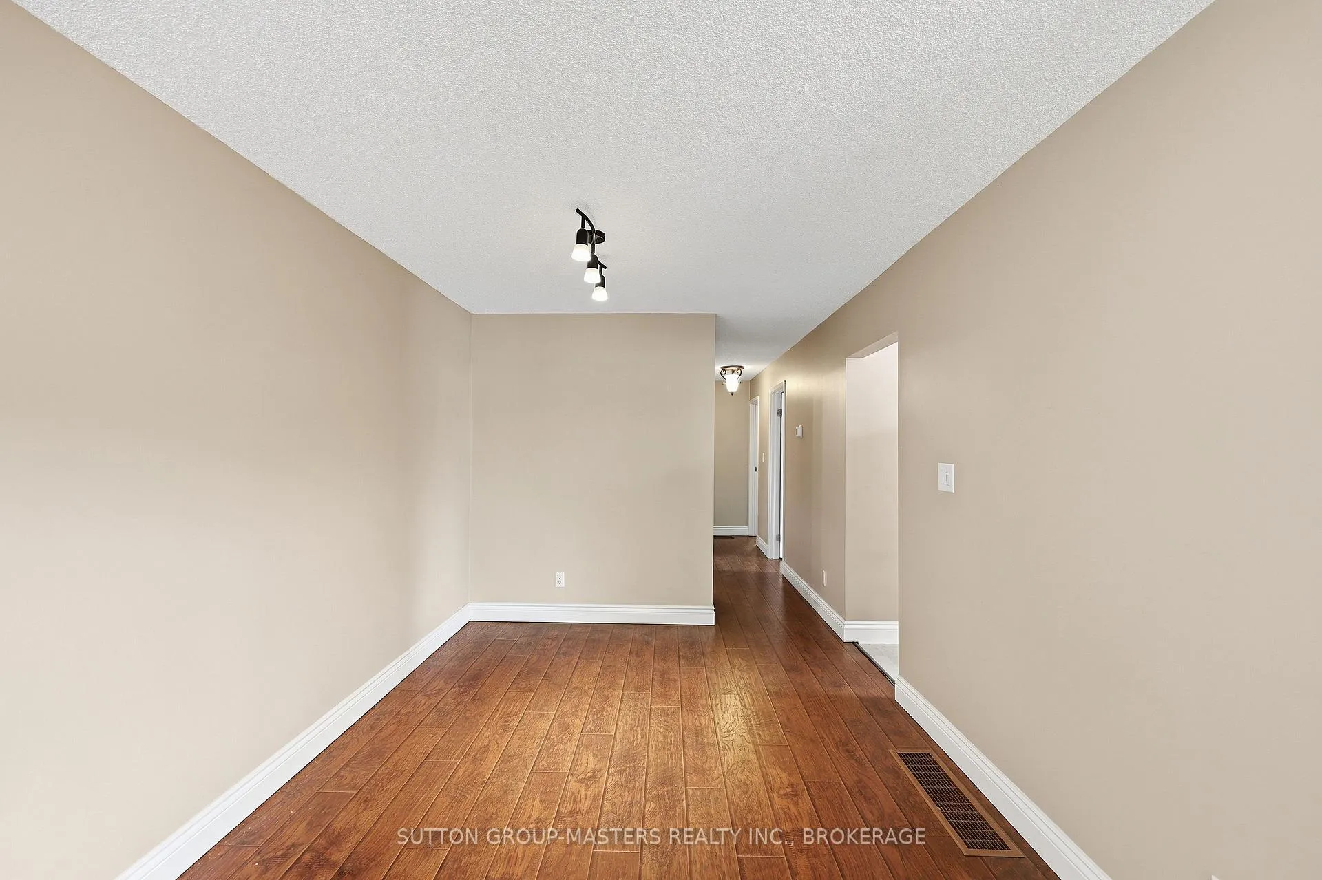 Photo 13 of 280 Owens Crescent, Kingston, East Gardiners Rd — HOMEH