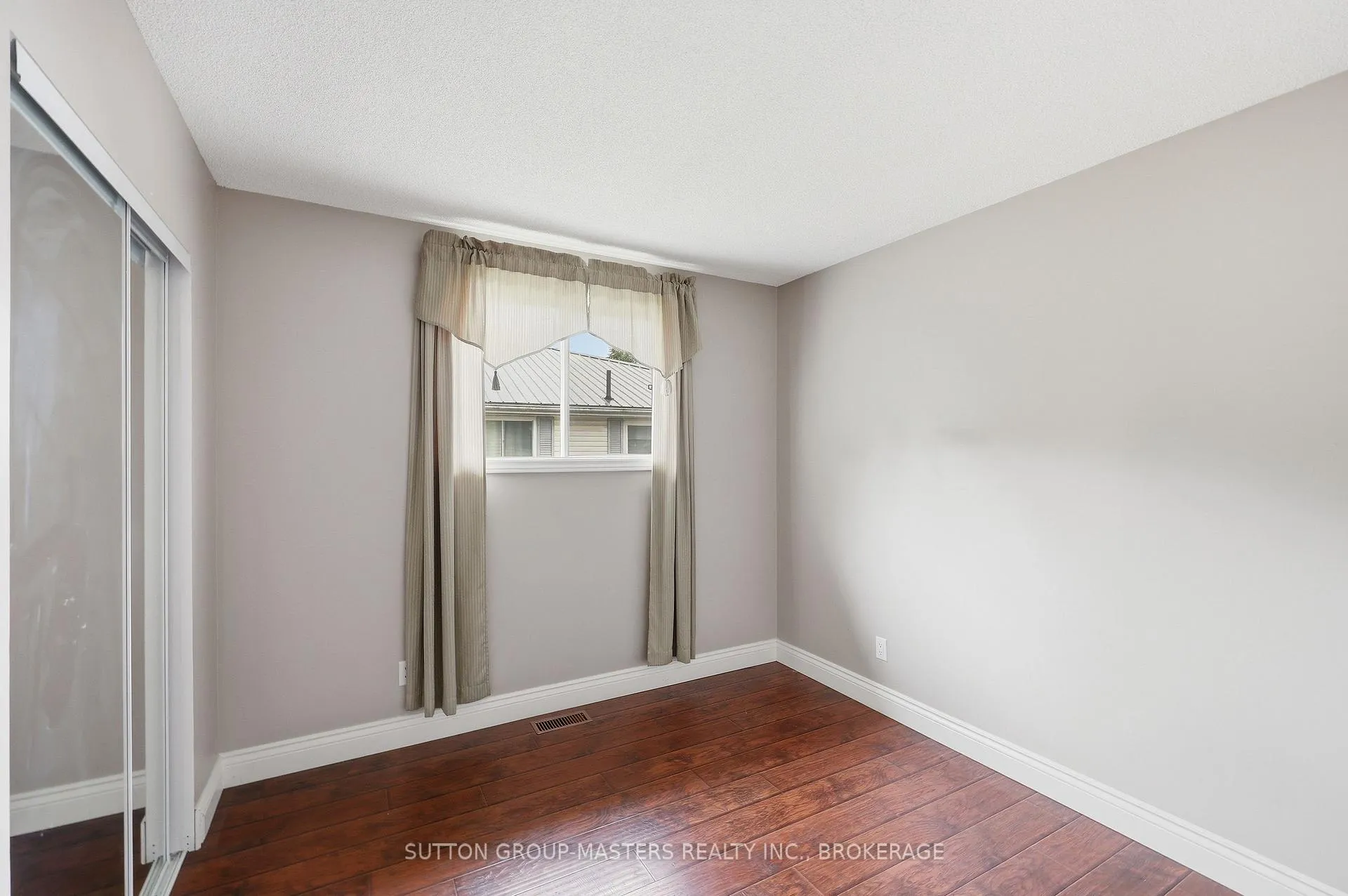 Photo 19 of 280 Owens Crescent, Kingston, East Gardiners Rd — HOMEH