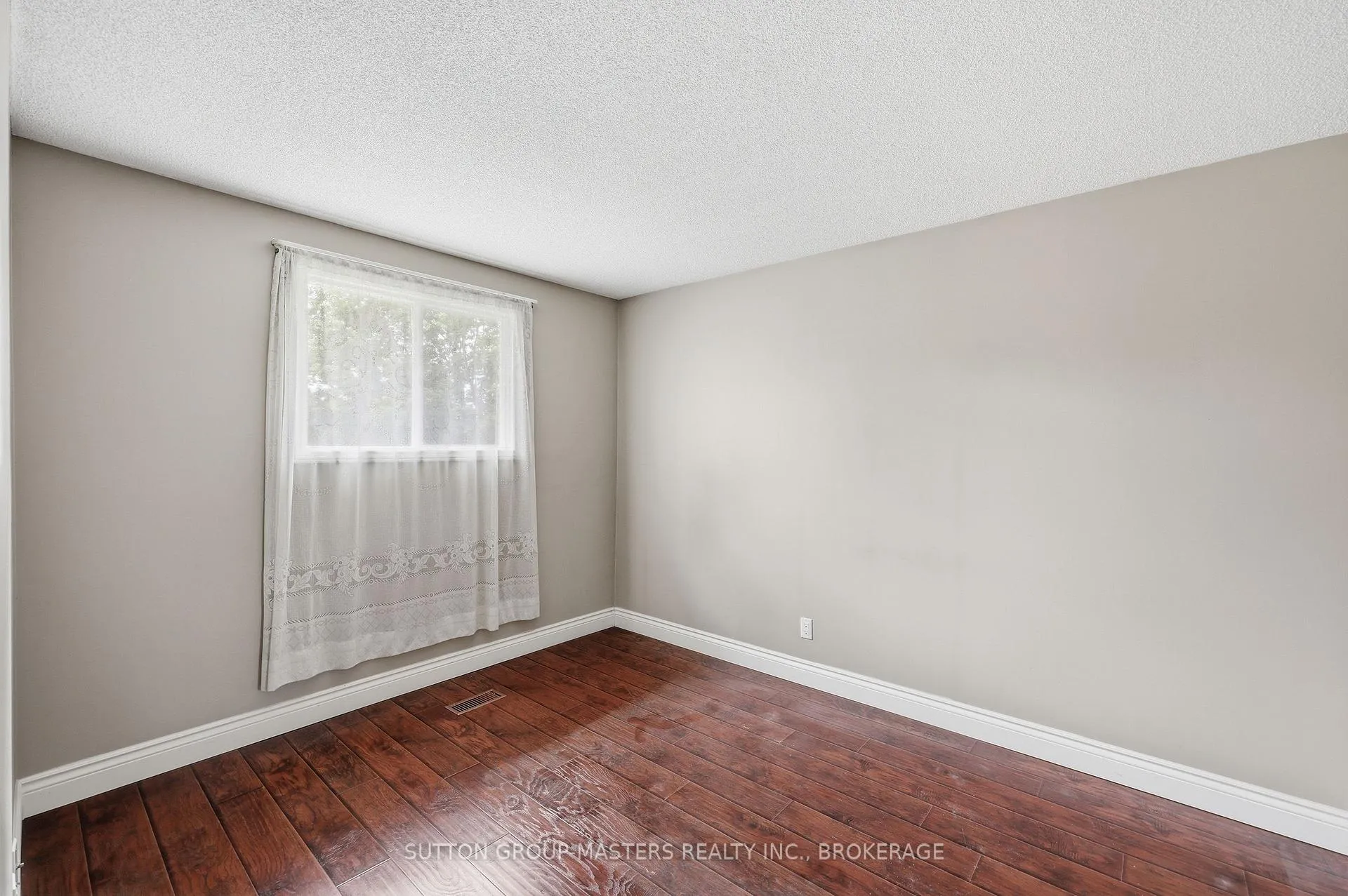 Photo 21 of 280 Owens Crescent, Kingston, East Gardiners Rd — HOMEH