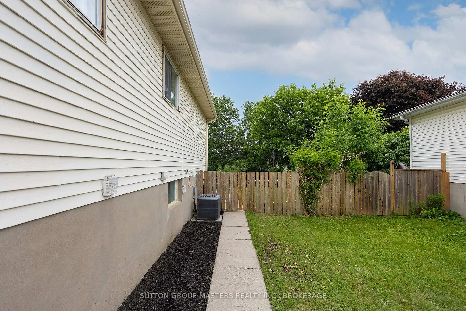 Photo 37 of 280 Owens Crescent, Kingston, East Gardiners Rd — HOMEH