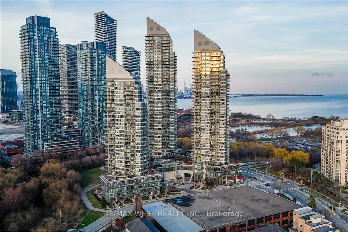 Front of Unit 3302, 2240 Lake Shore Boulevard W
