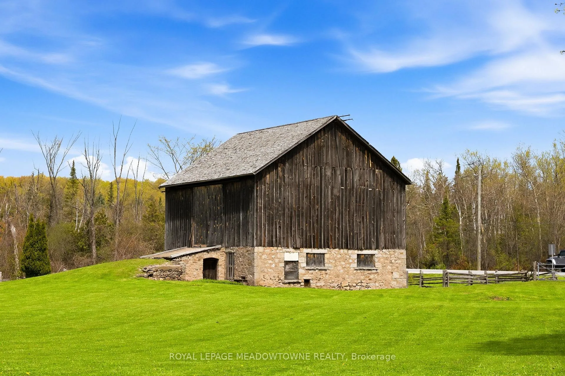Photo 42 of 12979 27 Side Road, Halton Hills, Rural Halton Hills — HOMEH