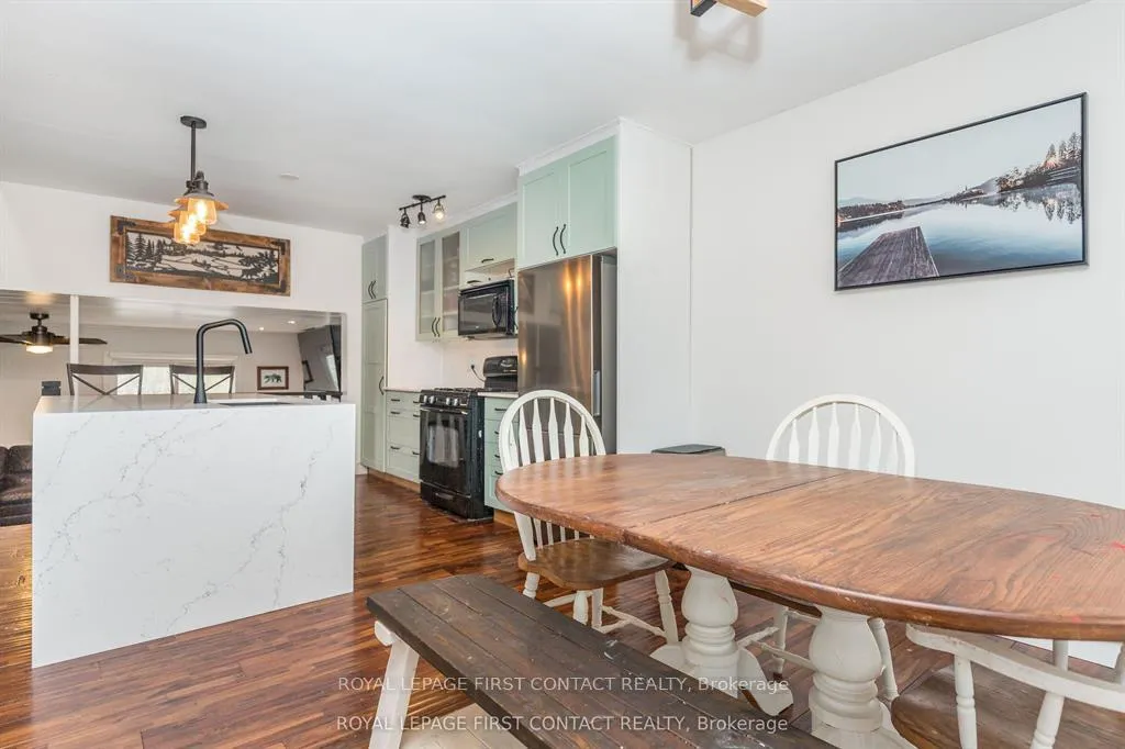 Photo 6 of 243 Little Avenue, Barrie, Allandale Heights — HOMEH