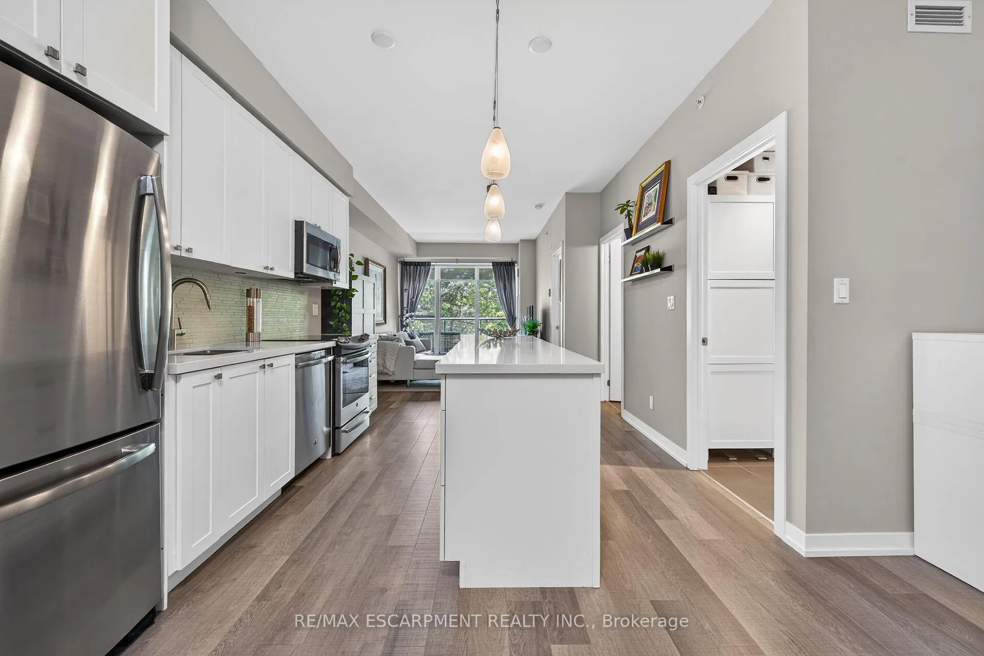 Photo 13 of Unit 214, 1284 Guelph Line, Burlington, Mountainside — HOMEH