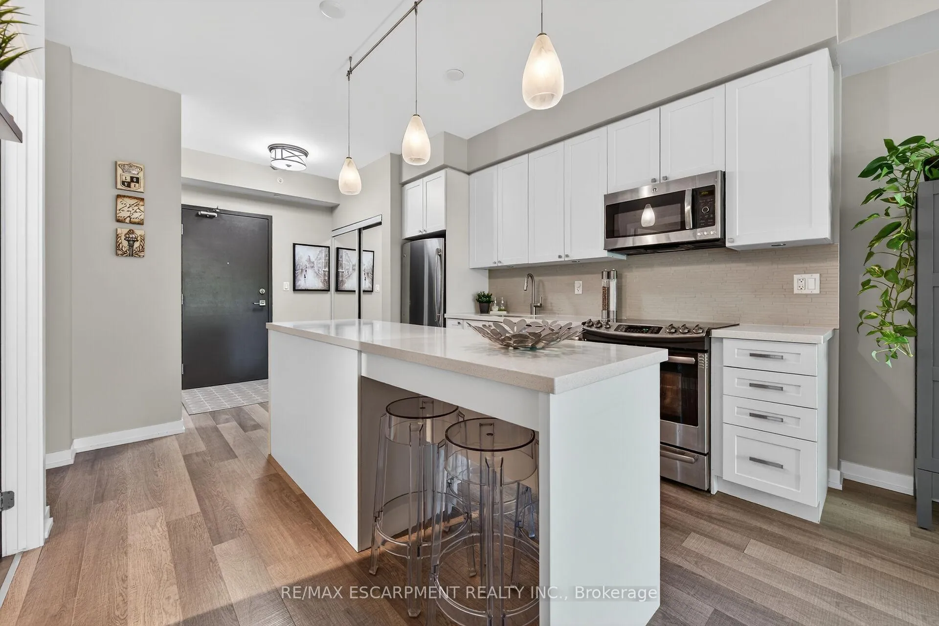 Photo 18 of Unit 214, 1284 Guelph Line, Burlington, Mountainside — HOMEH